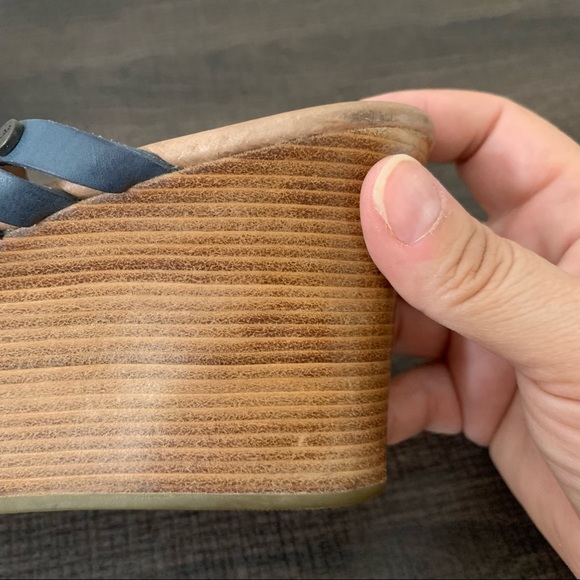 UGG blue leather wedge sandals size 7.5 - Picture 11 of 13